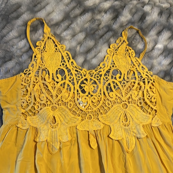 NWT beautiful C.O.C Curvy fit 1XL top - Picture 6 of 9